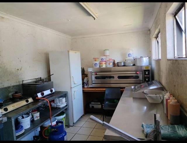 BUSINESS FOR SALE IN KEMPTON PARK WEST
